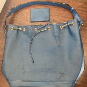 Louis Vuitton blue noe with wallet